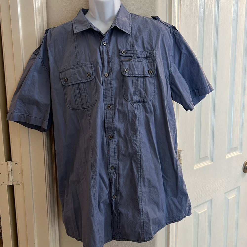 Marc Eckō men’s gray blue short sleeve shirt. Size 2X.
